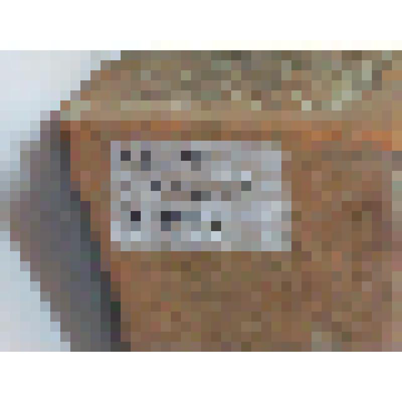 Изразец печной, стенной, рельефный, терракотовый (красный). Фрагмент