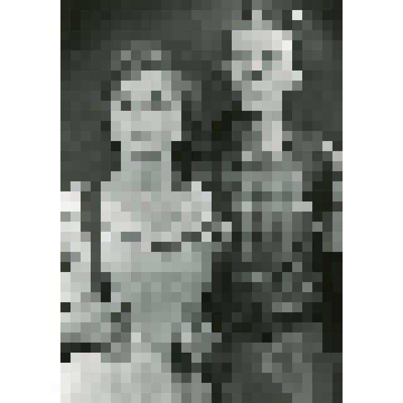 Фотография. К.Е. Блохина в р. Ольги. Поясной, фас, с рюкзаком. Ю.М. Соломин в р. Юрия. Поясной, фас, в клетчат. рубашке. "Почему улыбались звезды" (пост. Б. Равенских, худ. Б. Волков, композ. В. Мурадели). Москва, Малый театр
