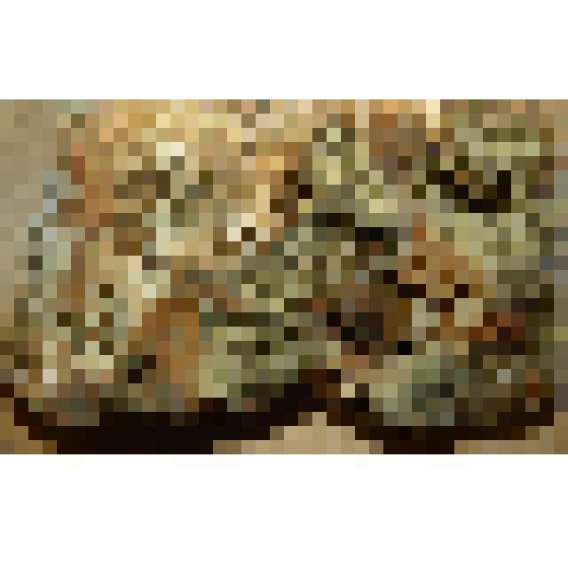 Образец геологический. Кальцит, пирит, ломантит (цеолит игольчатый).  Месторождение: Соколовско-Сорбайское, Казахстан. Calcite (название минерала, утверждённое IMA)