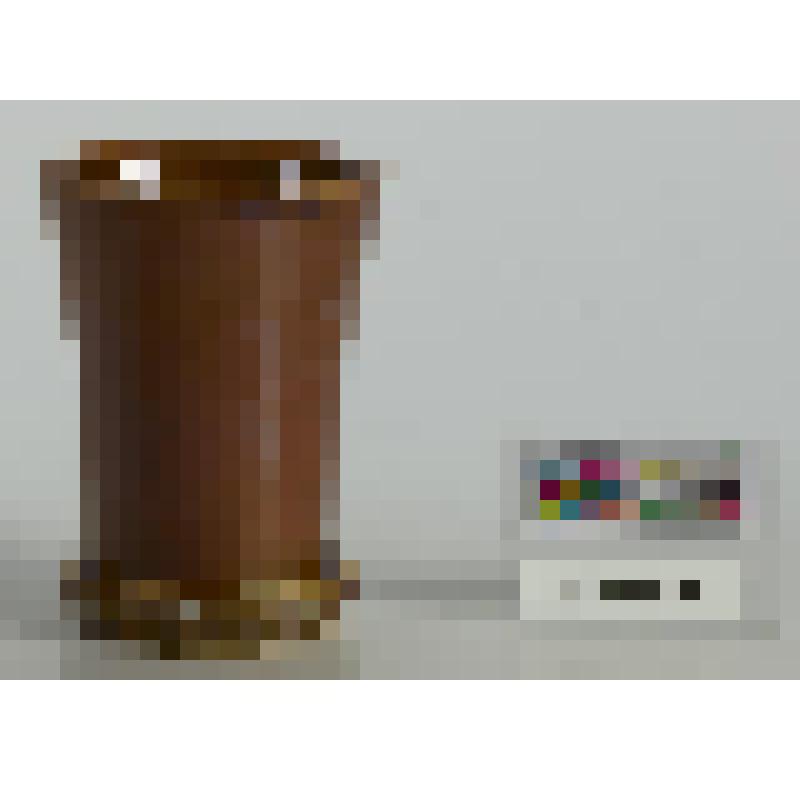 Ваза с коричневато-желтой глазурью