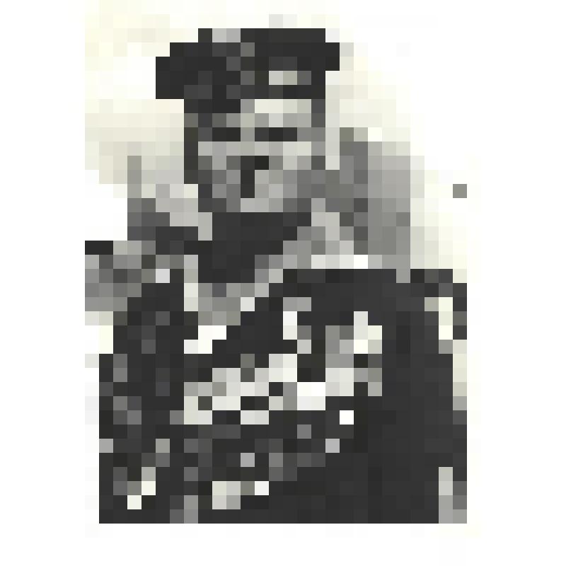 Фотографии. Фото ч/б, погрудное. Разведчик Владимир Кайда. Вместе с десантом Куникова он высаживался на Малой Земле в 1943 г