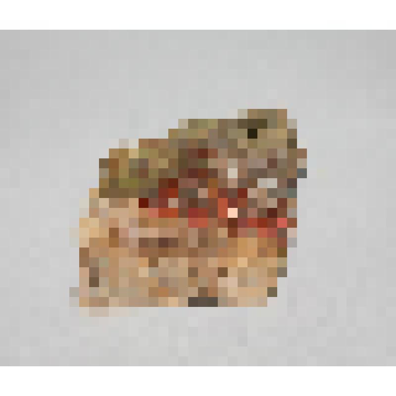 Минерал. Крокоит  на березите