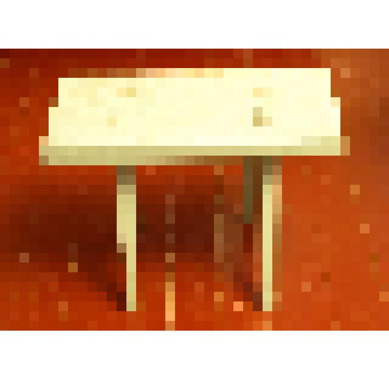 Скамья деревянная