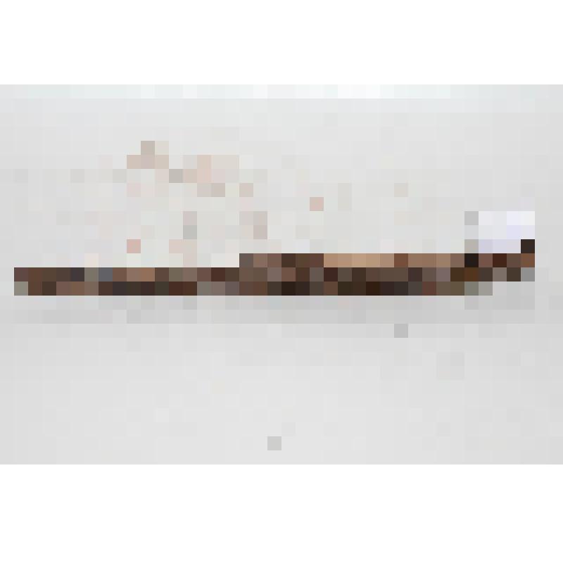 Нож складной пластинчатый. Рукоятка орнаментирована параллельными бороздками