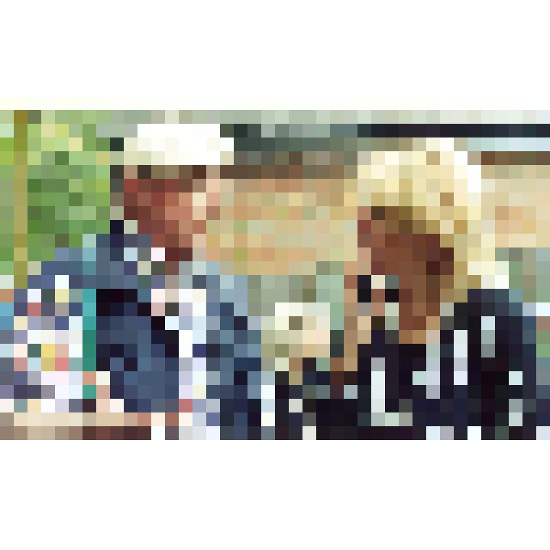 Ю.А. Сенкевич и Жаклин Беер на археологическом раскопе по ул. Дзержинского в г.Азове