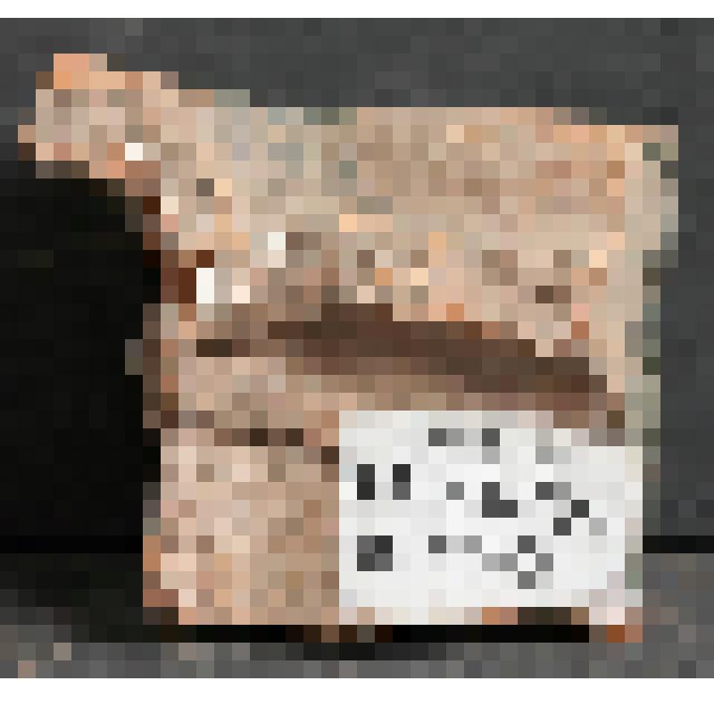 Изразец – полуколонка печной  угловой  рельефный зеленый.Фрагмент: база