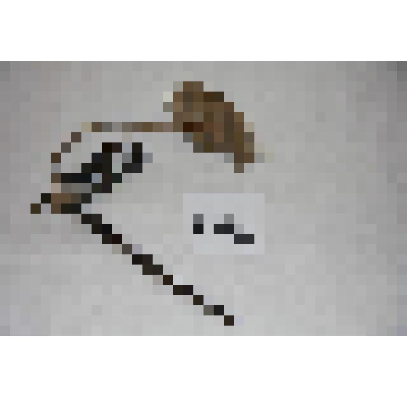 Штырь прялки-копыла