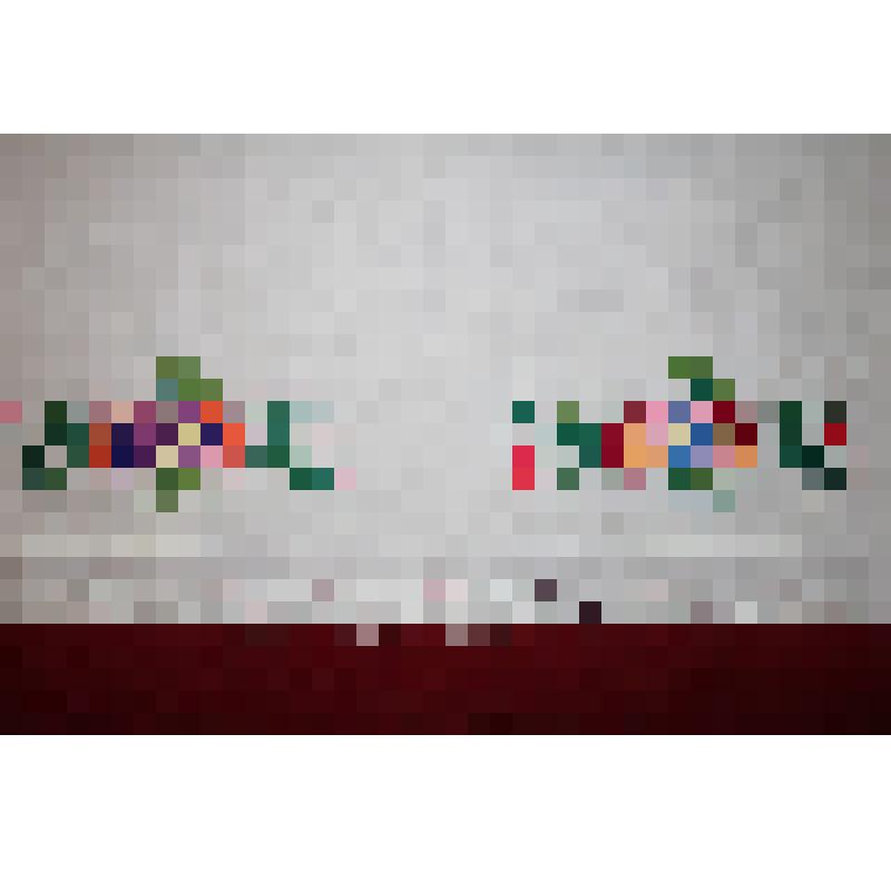 Подзорка белая с цветной вышивкой (гладь)