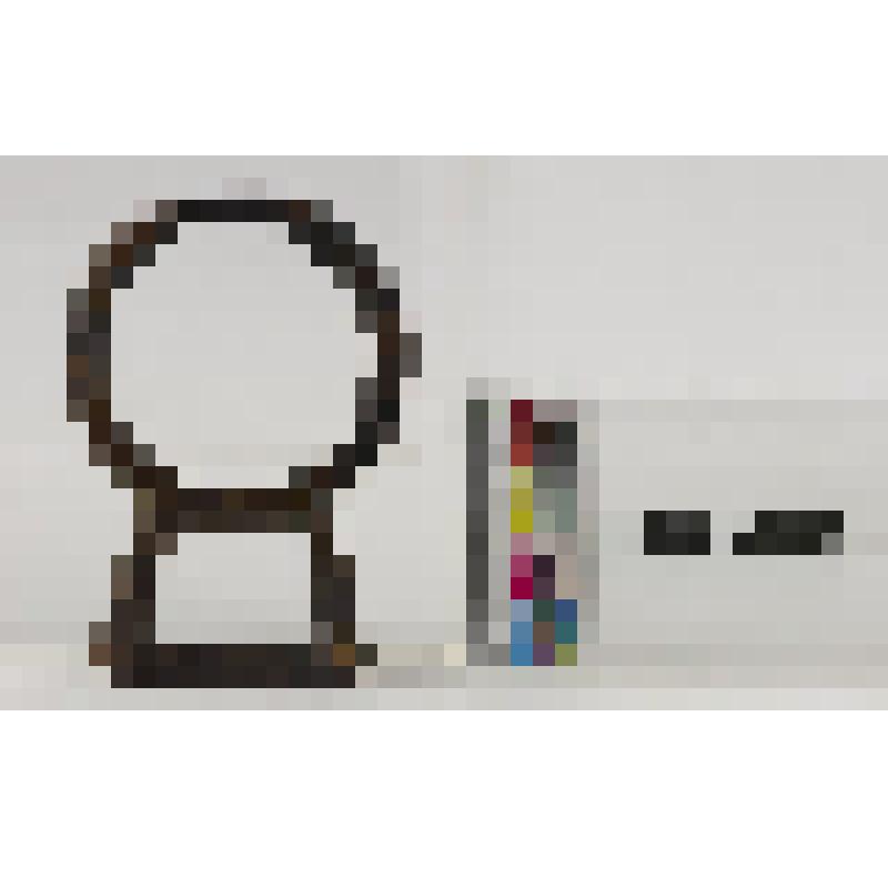 Кольцо медное, с подставкой в виде усеченного треугольника