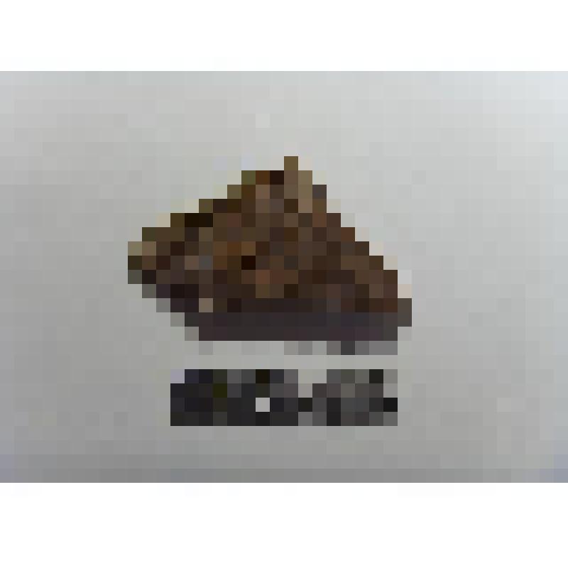 Кусок шлака