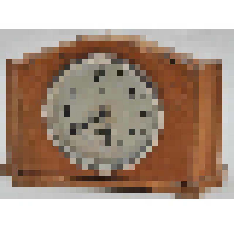 Часы настольные в деревянном корпусе «Маяк»