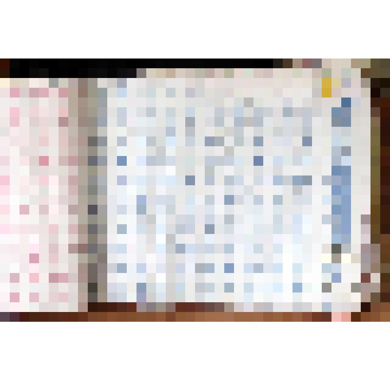 Образец ситца набивного, в альбоме