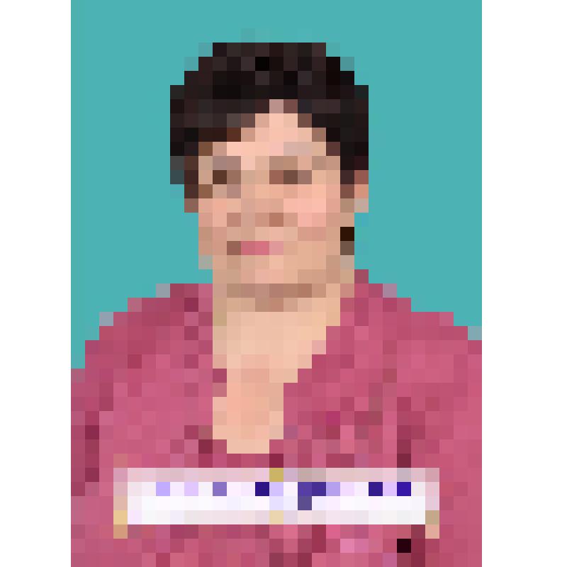 Фотопортрет Поповой Надежды Владимировны, медицинской сестры терапевтического отделения МБУЗ " ЦРБ" Заветинского района