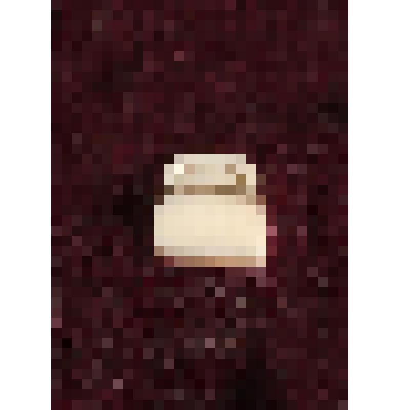 Коробка с костяными бирюльками: ридикюль