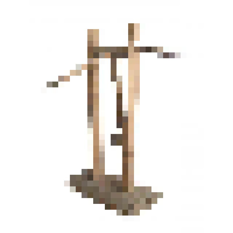 Самомот с резными коньками на концах крыльев