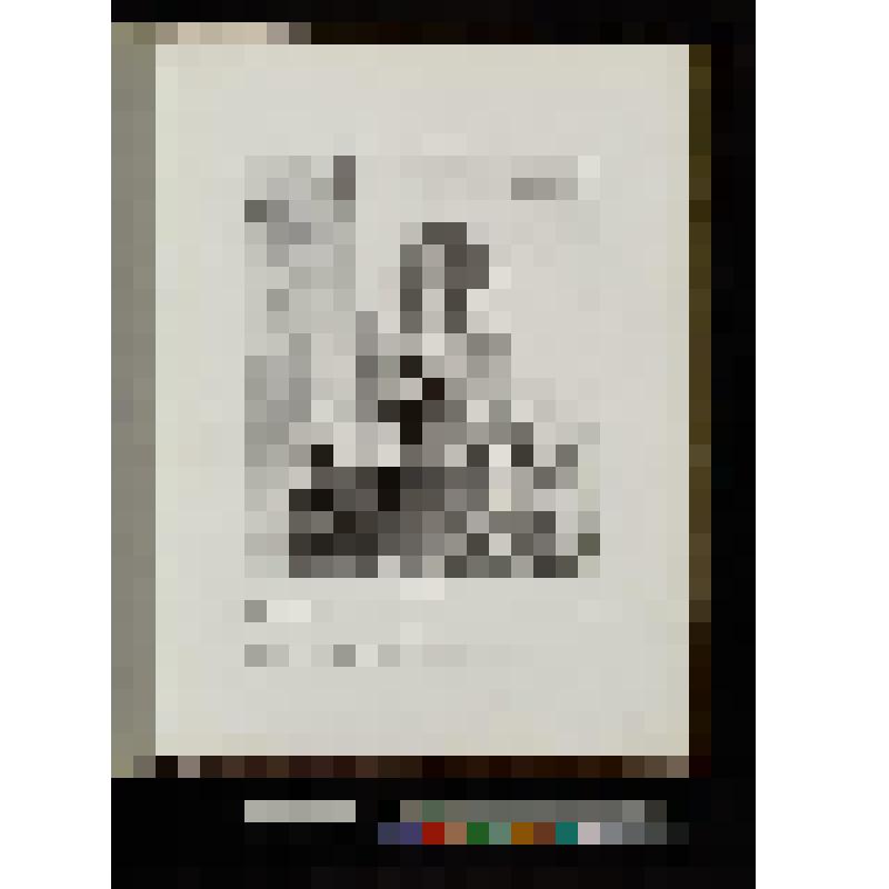 Пожилая женщина, сидящая перед дверью