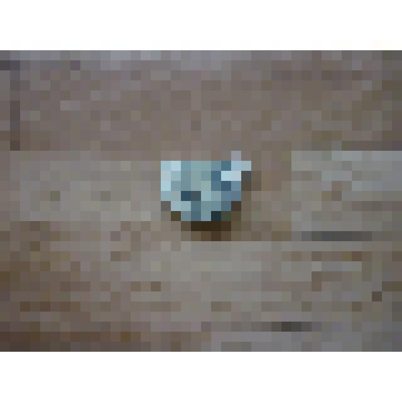 Фрагменты орудий и оружия