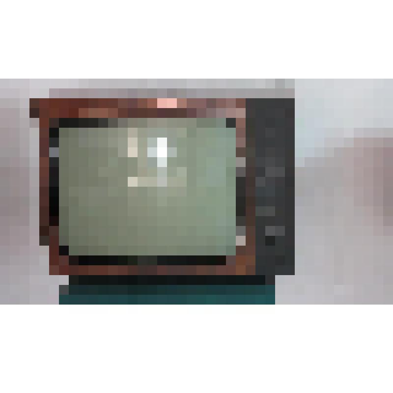 Телевизор «Славутич–220», чёрно-белого изображения, унифицированный лампово-полупроводниковый телевизор 2 класса - последняя модель завода с применением радиоламп; в настольном исполнении, в деревянном коричневом полированном корпусе; с взрывобезопасным к