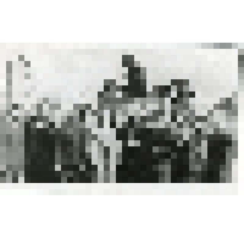 Мамай Н.Я., знатный шахтер, Герой Социалистического труда, среди шахтеров шахты Вертикальная № 1 треста Сталинуголь