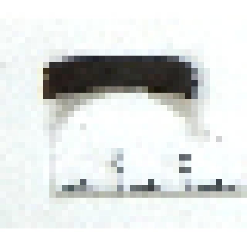 Обломок кольца из медного сплава, орнаментированного с внешней стороны двумя бороздками