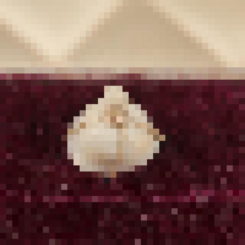 Коробка с костяными бирюльками: колокольчик