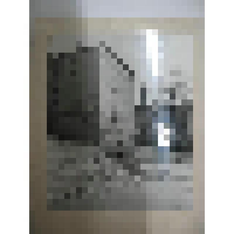 Пивная башня. Троице-Сергиева лавра. ХVI-ХVII вв. Московская обл., г. Сергиев Посад (Загорск). Троице-Сергиева лавра. Пивная башня, ХVI-ХVII вв. Общий вид с северо-запада, справа Водяная башня