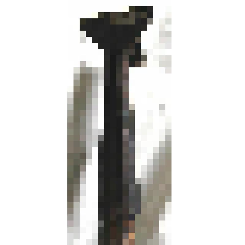 Домашняя хозяйственная утварь из дерева и металла. Сковородник из металла и дерева