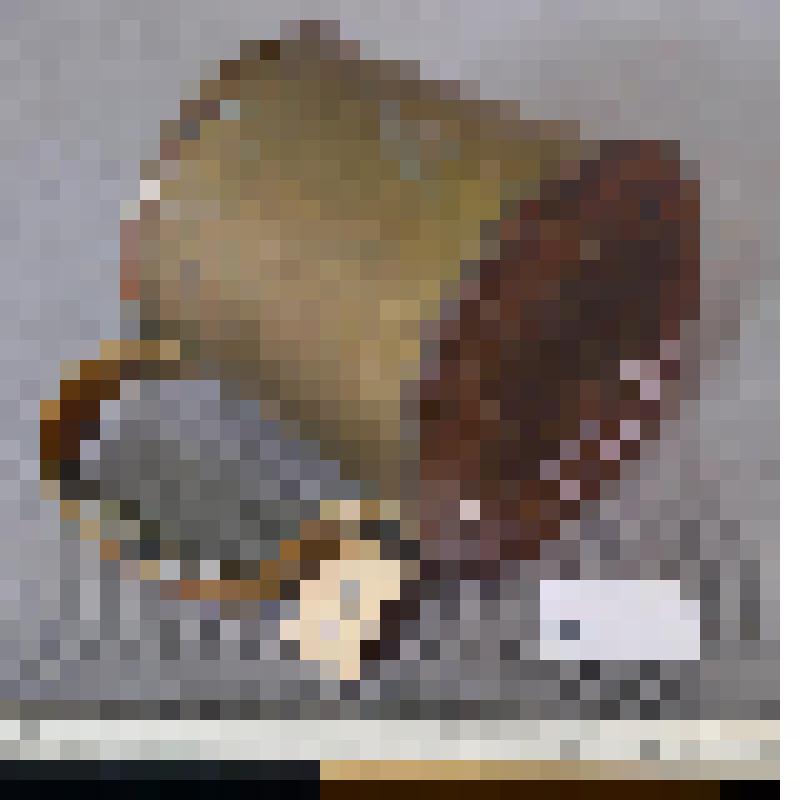 Сосуд цилиндрической формы на низкой подставке с подъемной крышкой