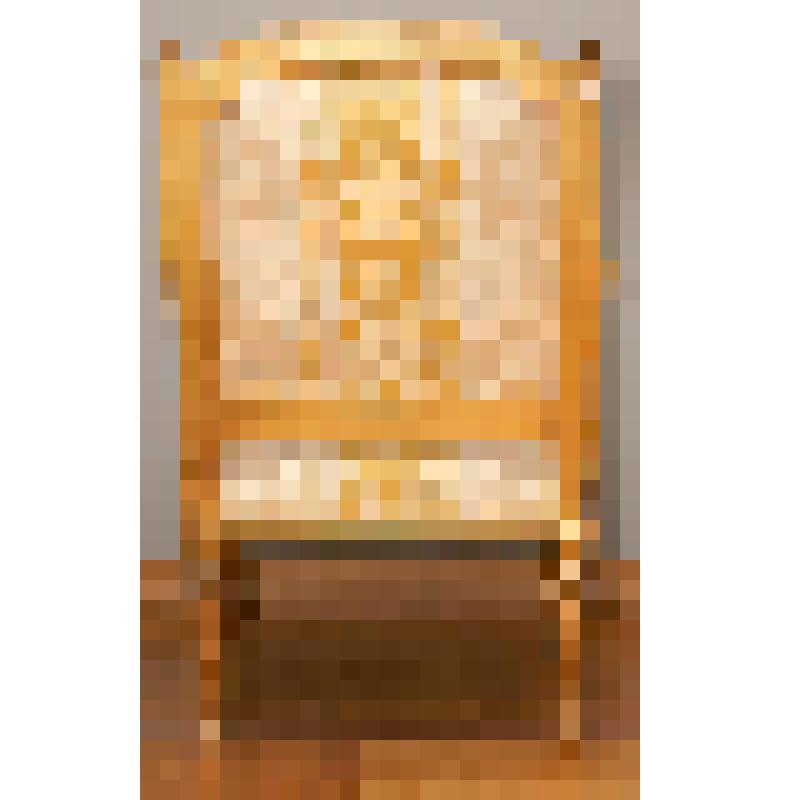 Кресло с мягким сидением