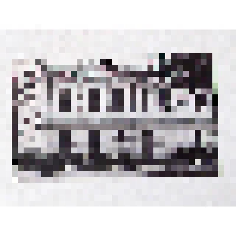 Фото №1 "Здание Карпинской вечерней средней школы №2 в 1980-х гг. (Здание было построено в XIX веке и изначально в нём размещалось Акционерное Общество Богословского Горного Округа. В настоящее время здание является соборным домом)" из фотоальбома "Карпин