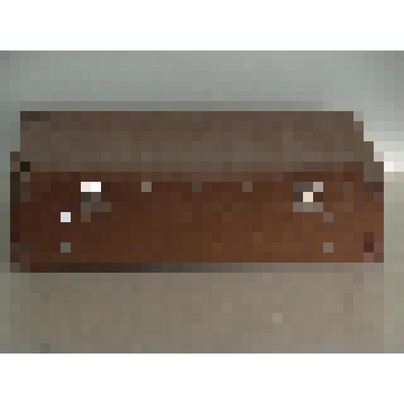 Чемодан дерматиновый бежевый