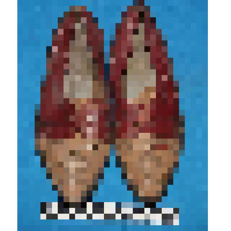 Обувь XIX-XX вв. Туфля правая женская кожанная, подошва и низ черного цвета, носки желтого цвета, боковые части бордового цвета, завязываются на шнурки. Нижняя часть с верхней сшита швом "козлик"