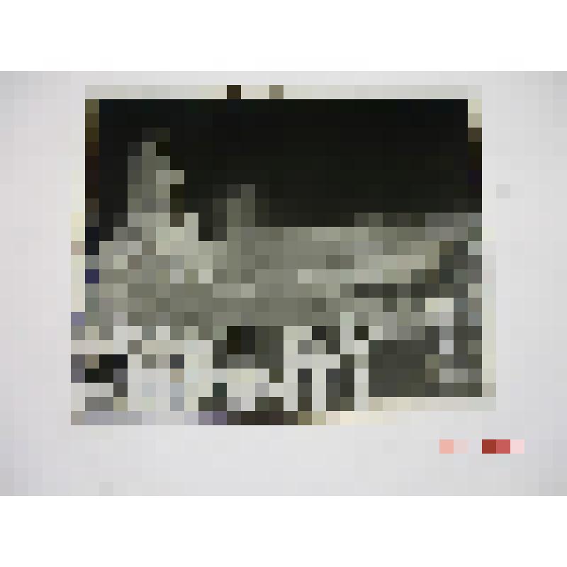 Монумент в честь Великой Октябрьской Соц.Революции 1917г. Пл.Октябрьской революции. Украина, г. Киев. Монумент в честь Великой Октябрьской Соц.Революции 1917г. Бородай В. Общий вид