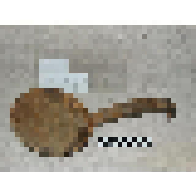 Ложка с круглой широкой  уплощенной чашечкой  на  короткой изогнутой ручке