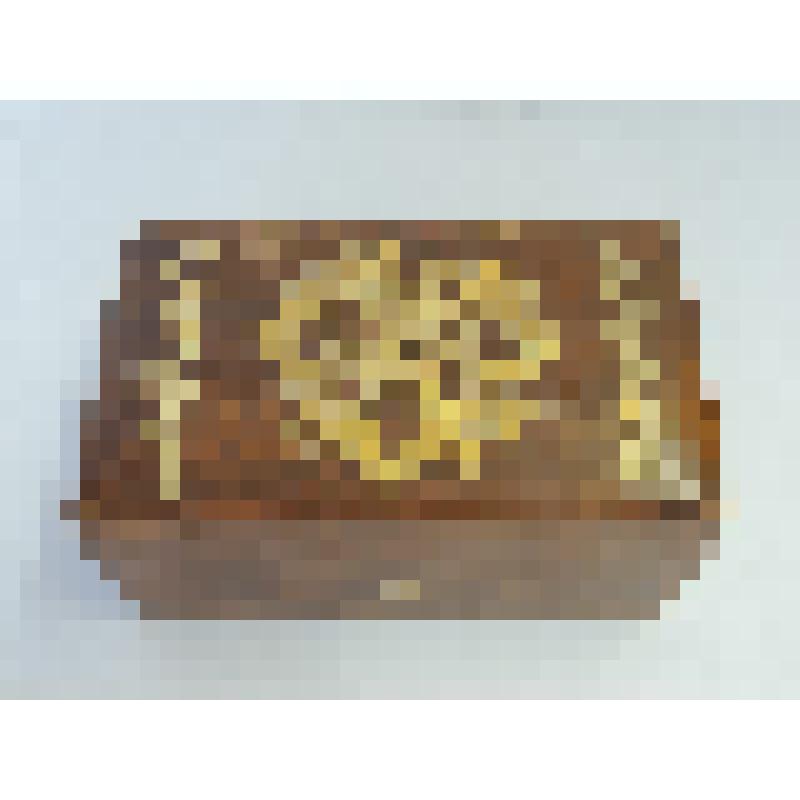 Шкатулка деревянная маленькая, с откидной крышкой, покрытая лаком