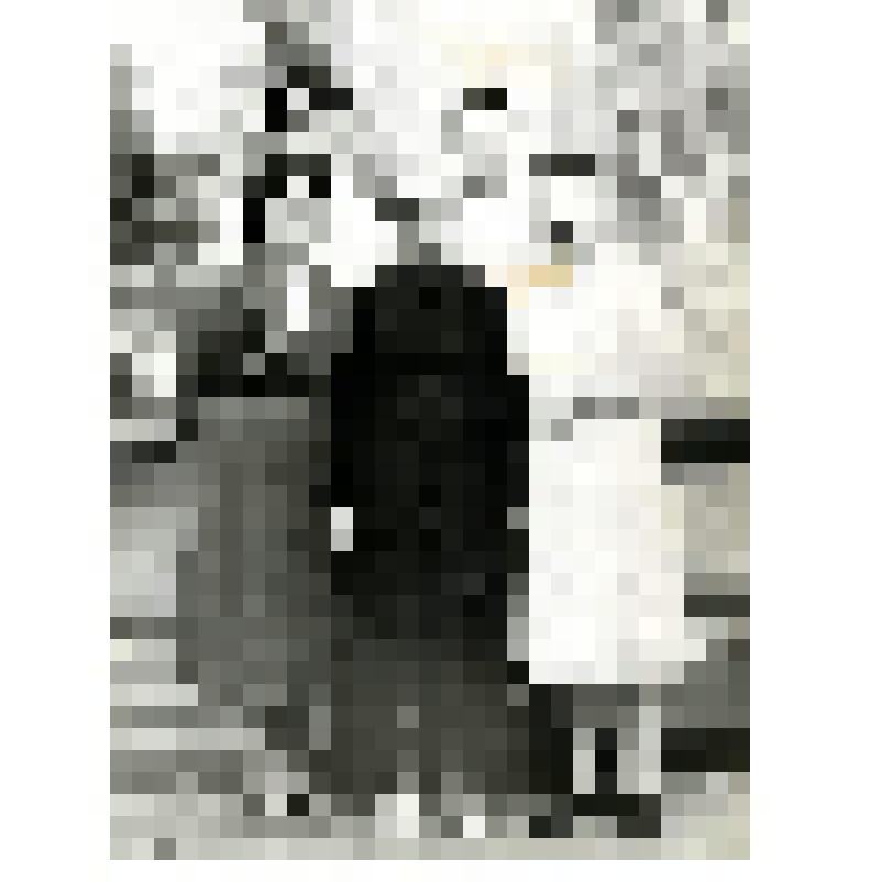 Е.С. Рубцова с группой студентов. Фотография черно-белая