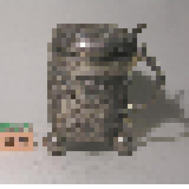 Кружка с крышкой с тремя картушами с изображением амура, оленя и быка