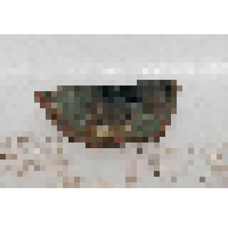 Изразец (фрагмент) угловой рельефный полихромный