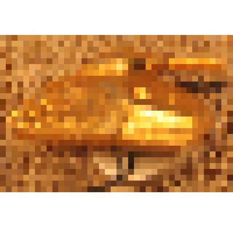 Эмблема (левосторонняя) танковых войск Вооруженных Сил СССР для ношения на предметах парадно-выходной и повседневной формы одежды, из коллекции эмблем родов войск Вооруженных Сил СССР и РФ, форменных пуговиц и погон военнослужащих Советской и Российской а