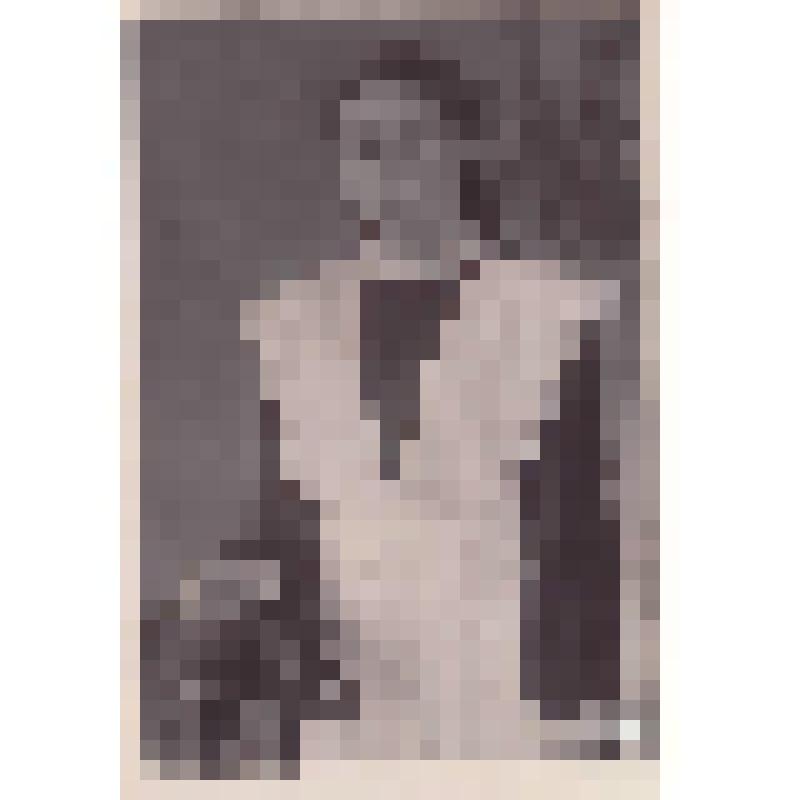 Фотография черно-белая. Рыбак (Семёнова) Раиса Андреевна в парадной школьной форме