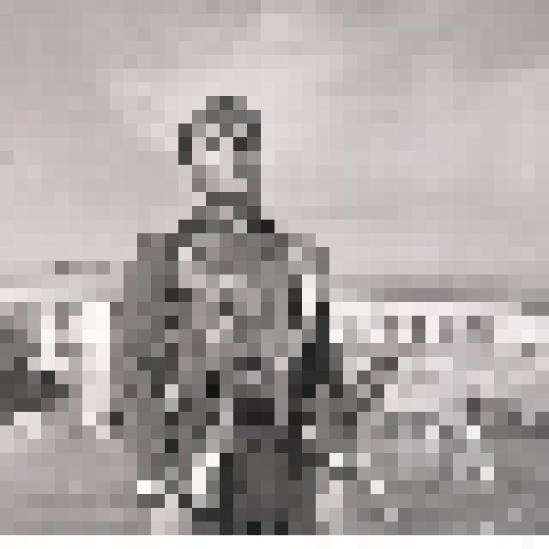 Негатив. Левищев Анатолий Константинович, студент Севастопольского приборостроительного института, чемпион СССР по боксу, мастер спорта международного класса, на открытии городской спартакиады