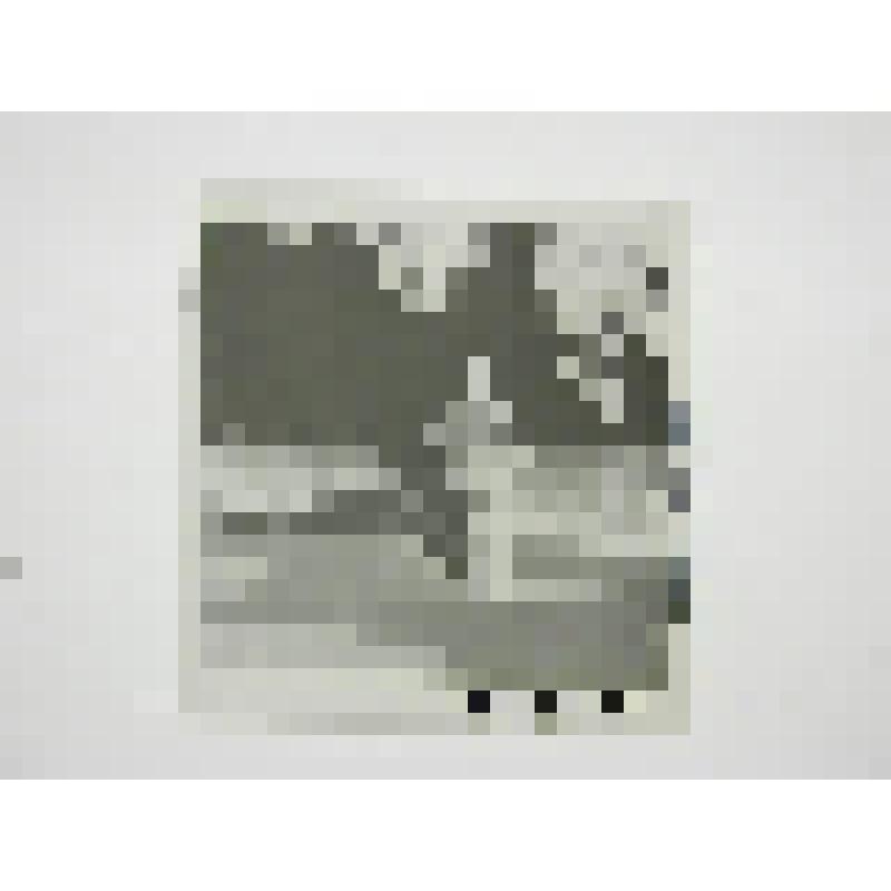 Памятник жертвам фашизма  в Бабьем Яру. Украина, г. Киев. Памятник жертвам фашизма  в Бабьем Яру. 1976 г. Игнащенко А.; Иванченко М.; Лысенко М.; Витрик О.; Сухенко В. Общий вид сбоку