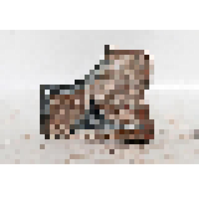 Изразец - подзор (фрагмент) рельефный двухцветный