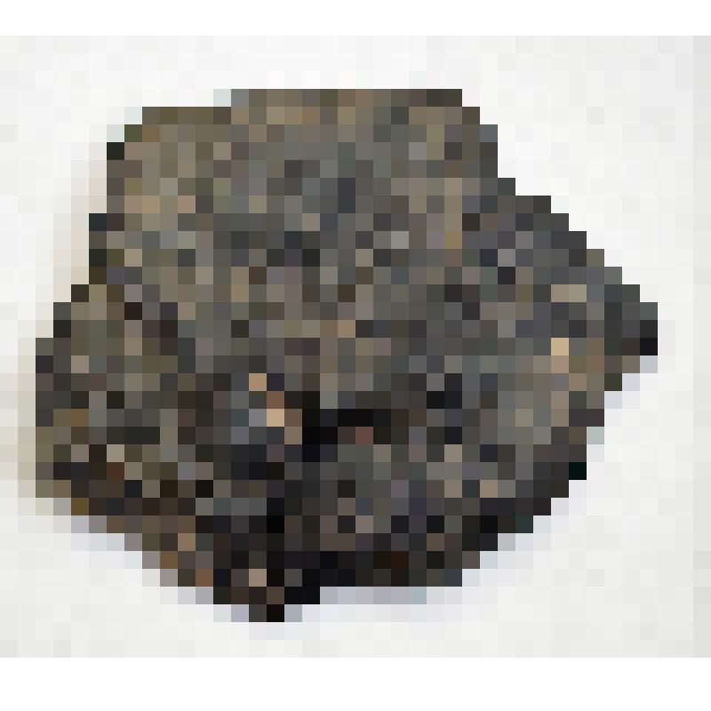 Скребок концевой ретушированный среднего размерного ранга из пластинчатого отщепа из темно-серого камня