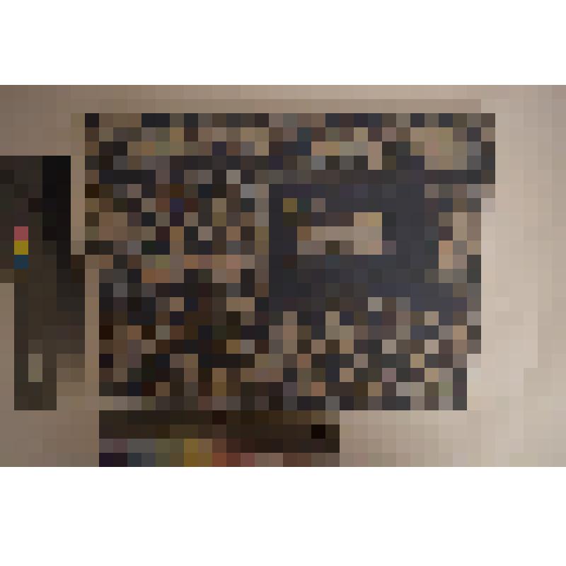 Книга. Сказка о мёртвой царевне и о семи богатырях. Художник Д.П.Мощевитин. - Калининград: Издательство "Янтарный сказ", 1996