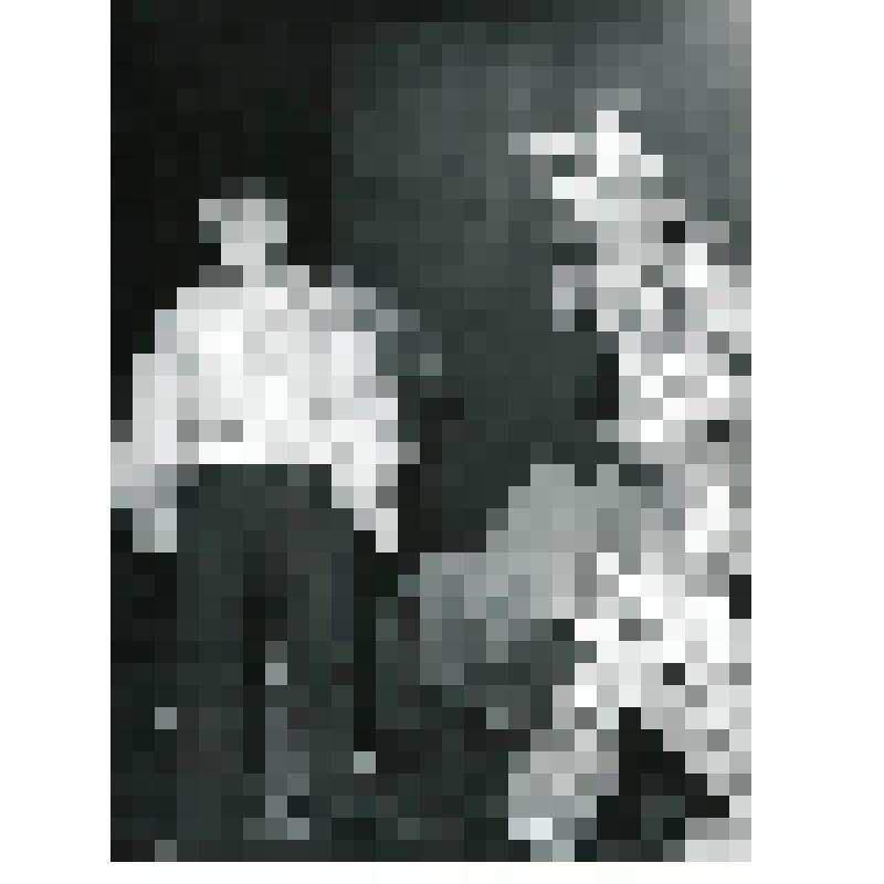 Фотография. Баро - В. Кузнецов, Шир - А. Коноплев. Стоят в рост, друг против друга. "О тех, кто любит" (Пост. - Г. Мустафин, худ. - А.Г. Жабоедов.). Узбекистан, Русский ТЮЗ