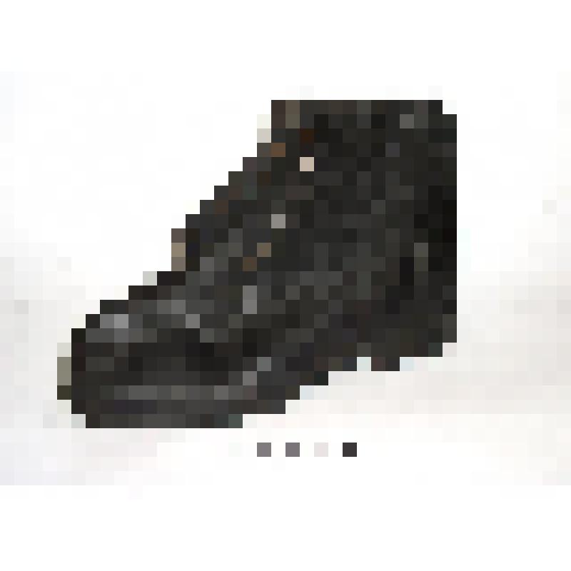 Ботинок мужской, черного цвета, яловичный