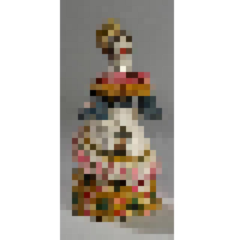 Скульптура "Барыня с сумкой"