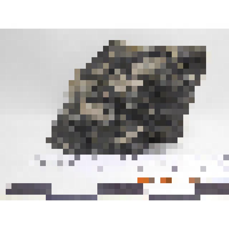 Карбонатно-магнетитовая руда с пиритом