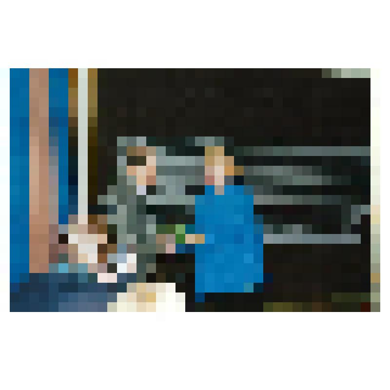 Фотография. Вручение премии Губернатора Сахалинской области за издание журнала "Вестник Сахалинского музея"